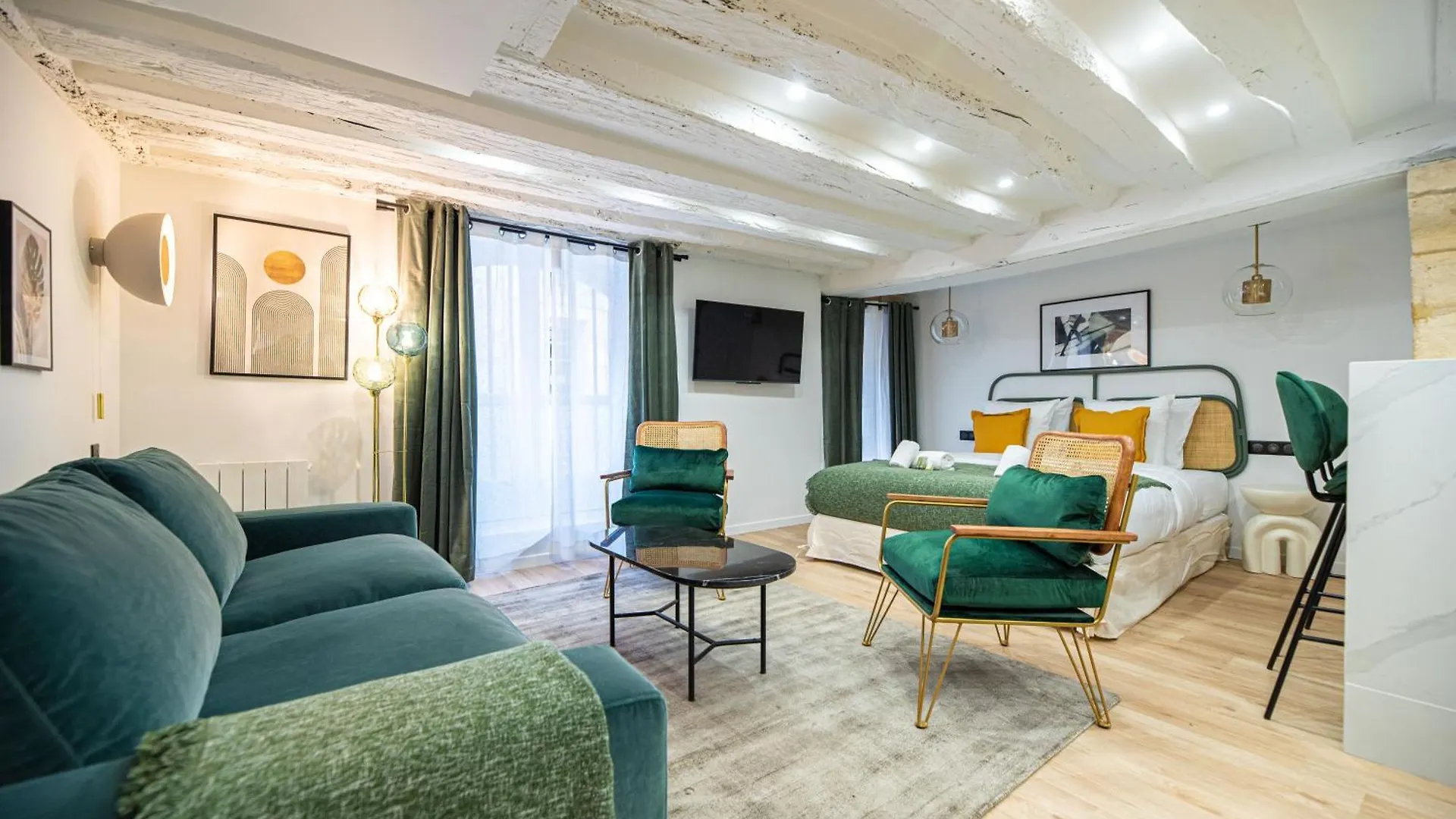Cia - Studio In Heart Of Le Marais 4P Paris Apartment